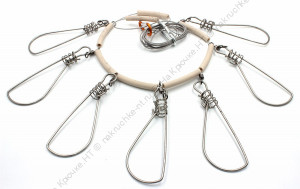 Кукан Namazu металл. трос 3,0 м, d-1,5 мм, 7 карабинов на пруж. (уп. пакет)/30/