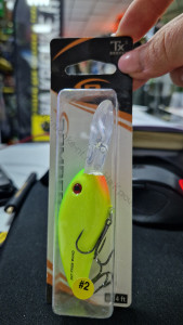 Воблер BOMBER Fat Free Shad Length:6,5см.,Weight:16,5гр.,Depth:2,4-4,2м., Color:02